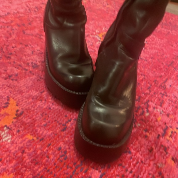 Vintage Leather Steve Madden Platform/Chunky Boots - Picture 4 of 9